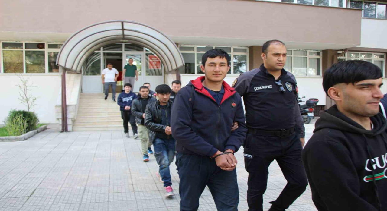 Amasyada 6 kaçak göçmen yakalandı