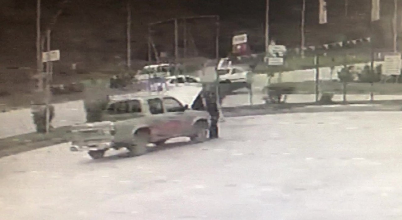 Amasyada iki otomobil kavşakta çarpıştı: Kaza anı kamerada