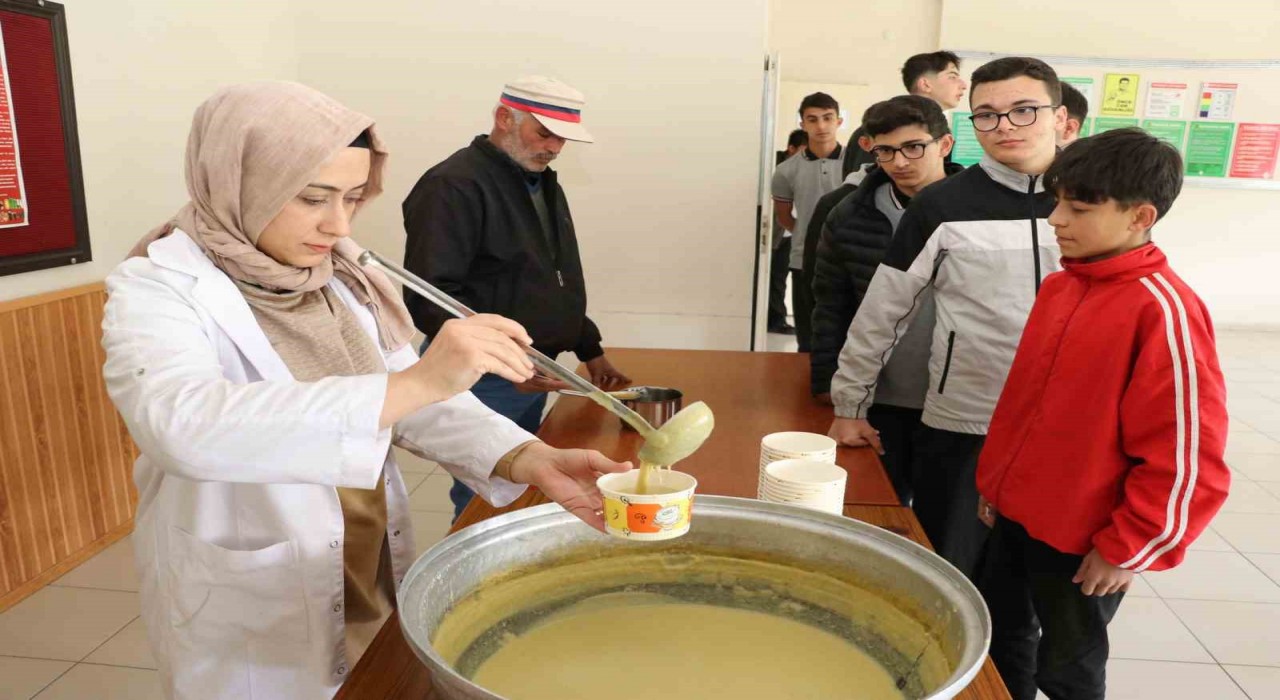 Amasyada öğrencilere sıcak bir başlangıç: En Sağlıklı Kase projesi hayata geçti