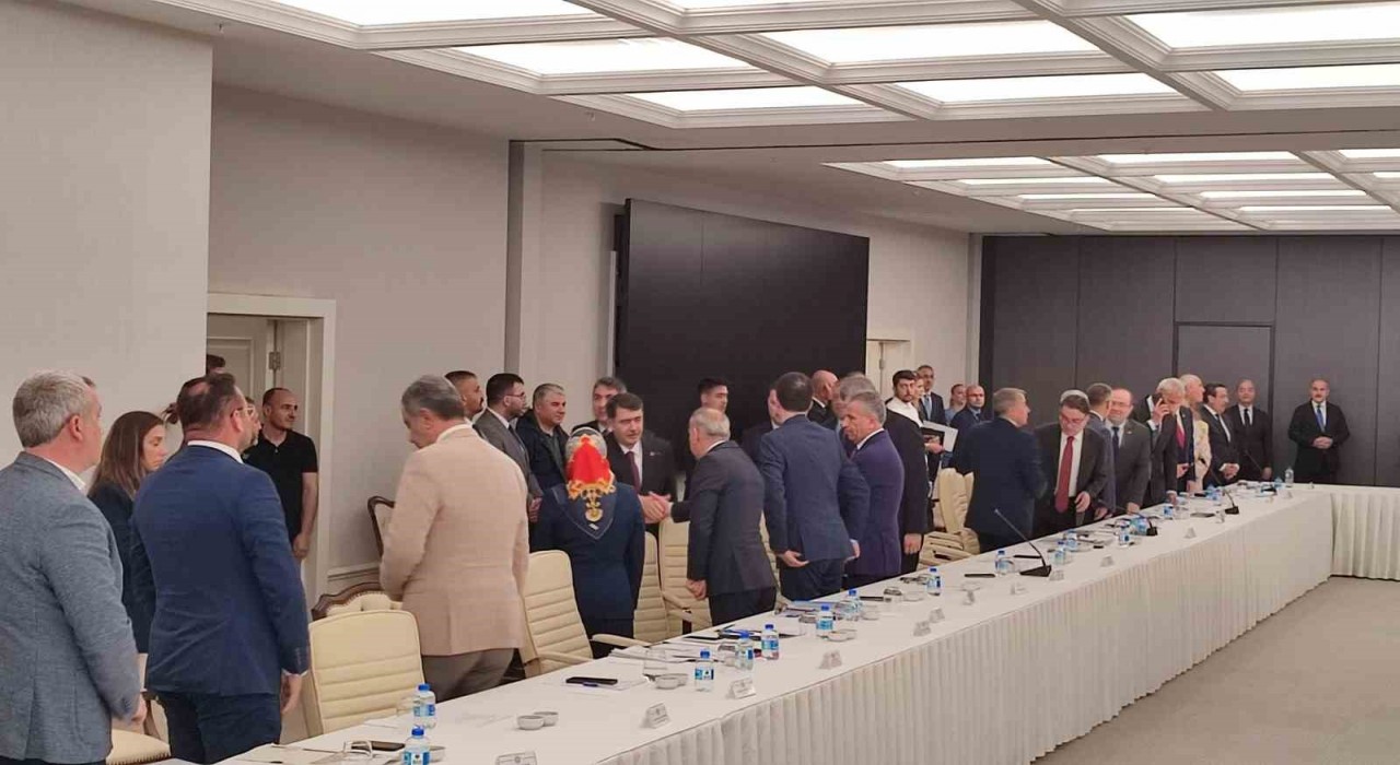 Ankara Valisi Şahin: Toplamda bakımevlerine toplanan bugüne kadar hayvan sayısı 14 bin 341dir