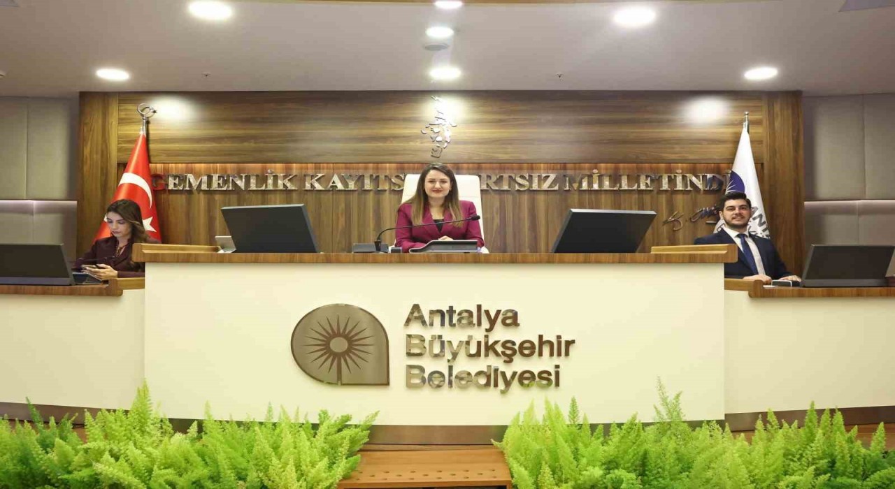 Antalya Büyükşehirin 2024 mali yılı kesin hesapları oy birliğiyle kabul edildi