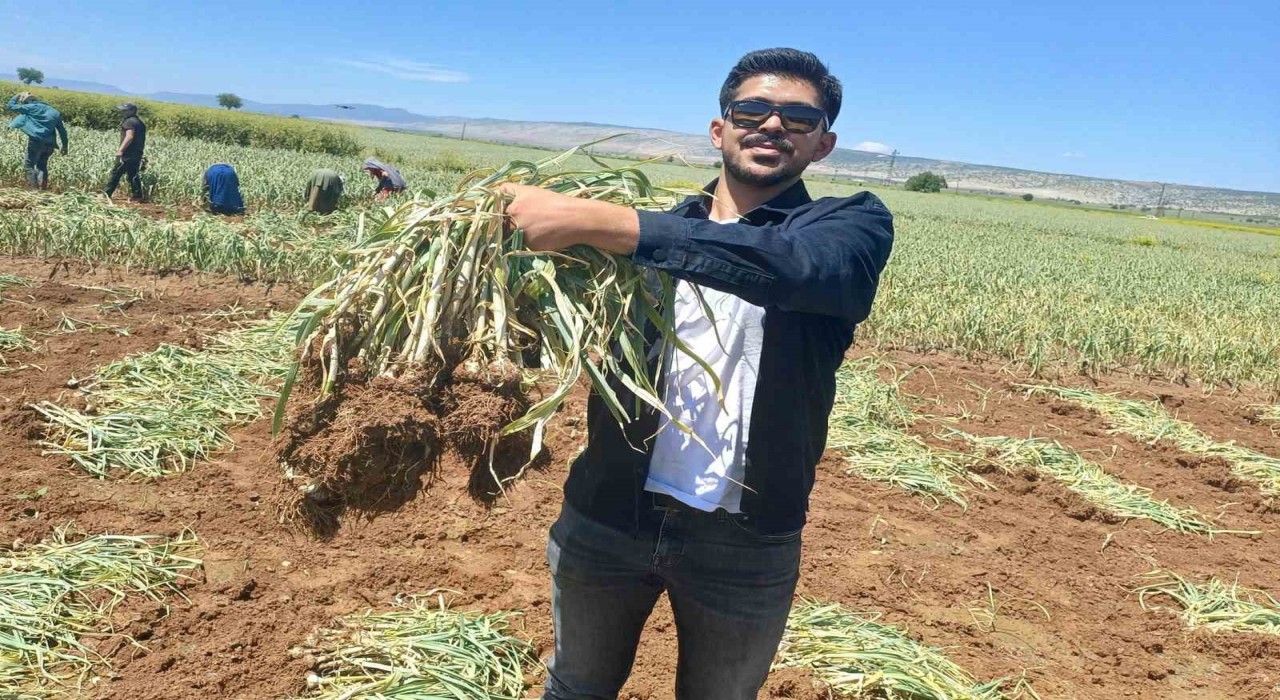 Arabanlı genç, baba mesleğini daha iyi yapabilmek için mühendis oldu