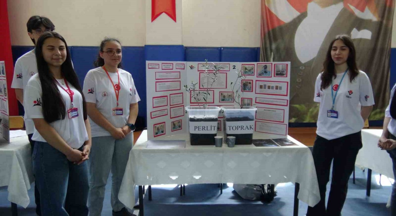 Artvinde liseli gençler projelerini sergiledi