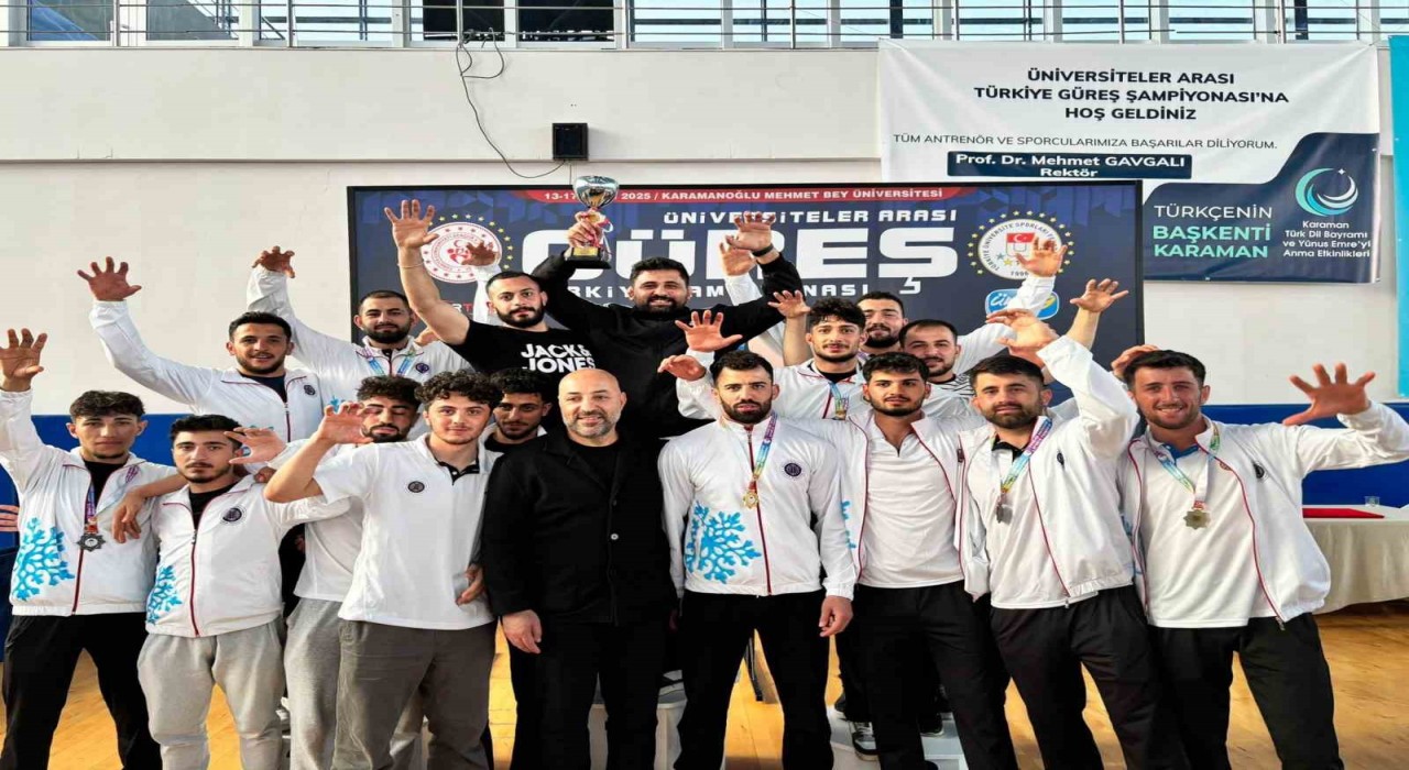 Atatürk Üniversitesi Güreş Takımı Serbest Stil A Klasmanda Türkiye Şampiyonu oldu