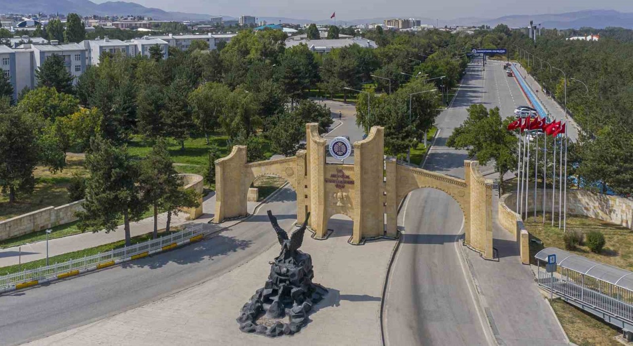 Atatürk Üniversitesinden DUSta büyük başarı