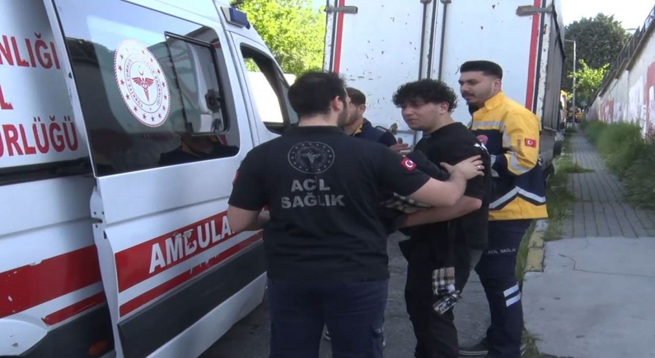 Avcılarda alkollü genç trafiği birbirine kattı