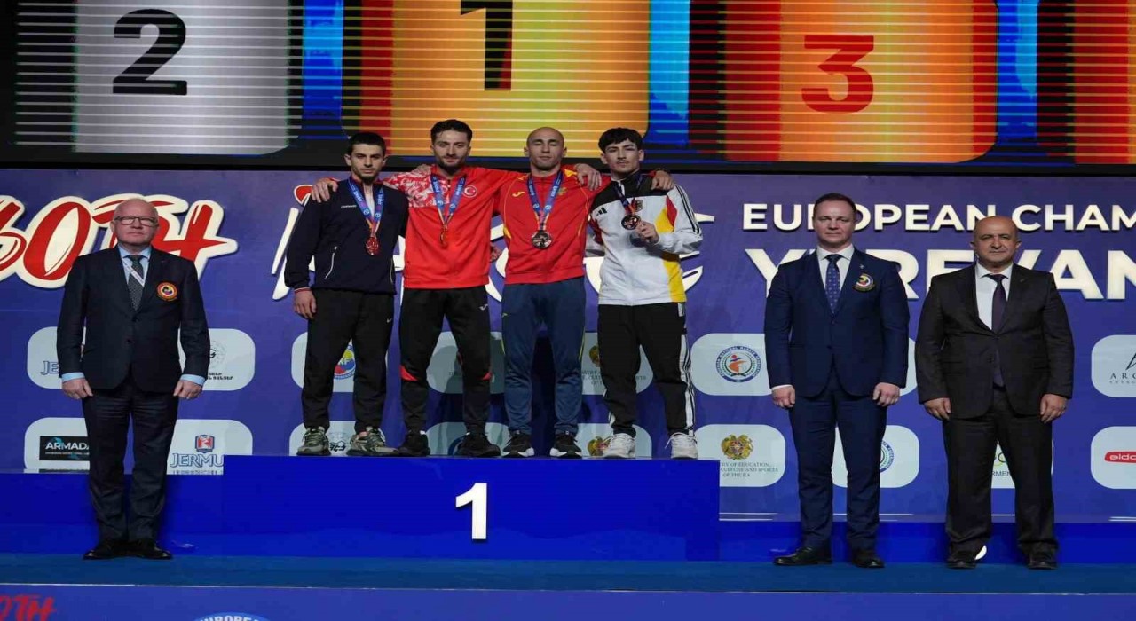 Avrupa Büyükler Karate Şampiyonasında millilerden 2 altın, 1 bronz madalya