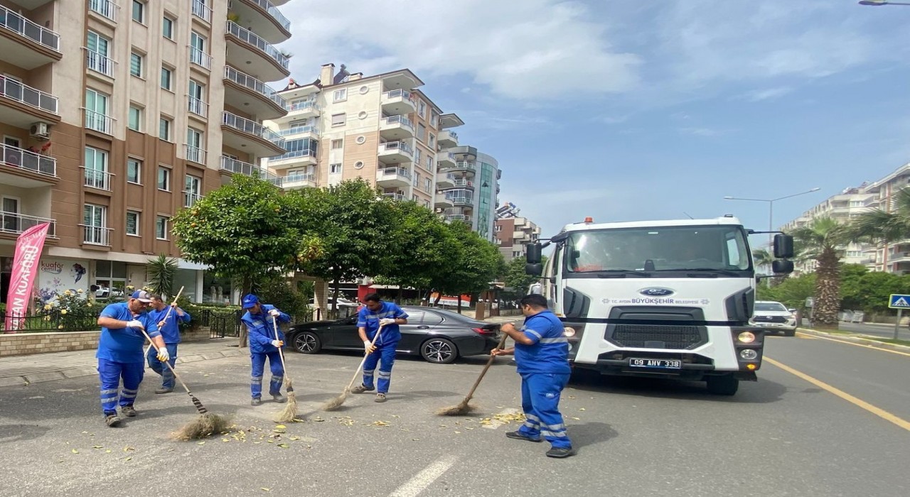 Aydın Büyükşehir Belediyesi ekipleri kent genelinde çalışmalarını sürdürüyor
