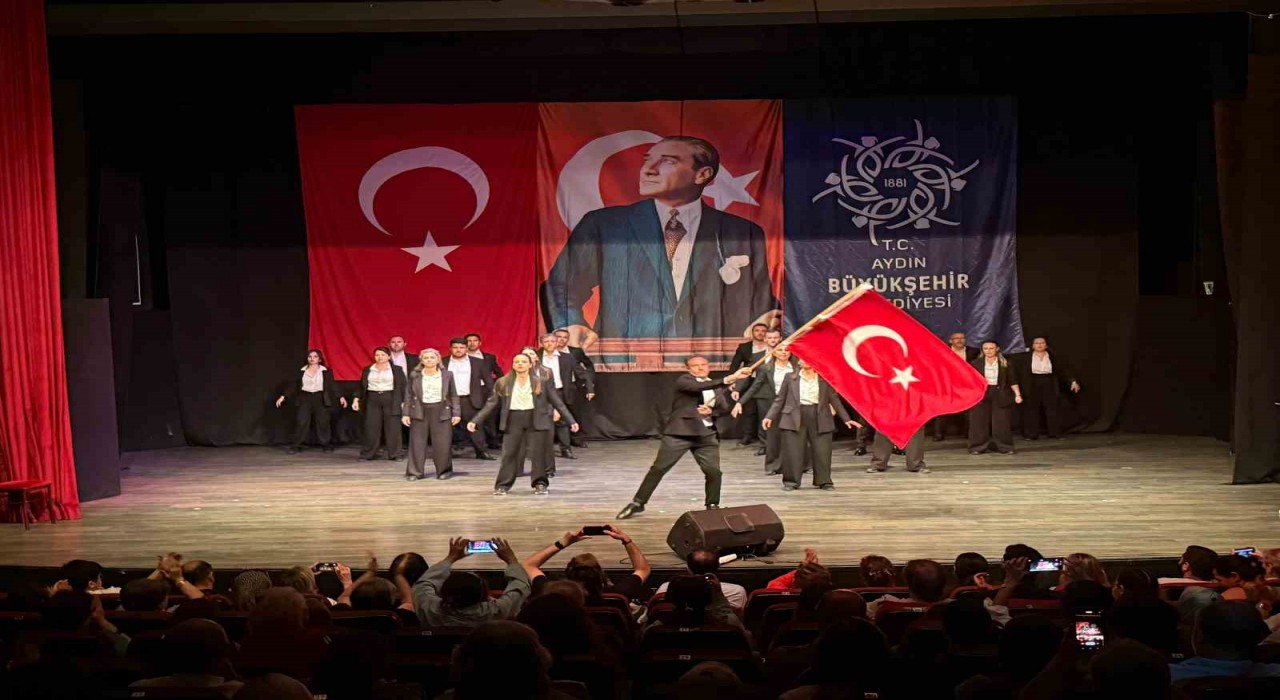 Aydın Büyükşehirden yıl sonu gösterisi