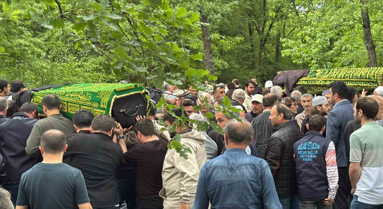 Aynı evden 3 cenaze