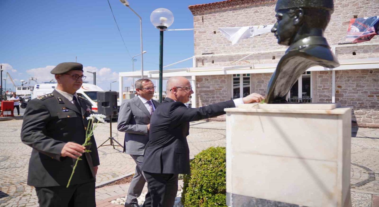 Ayvalıkta düşmana ilk kurşunun 106. yıl dönümü anıldı