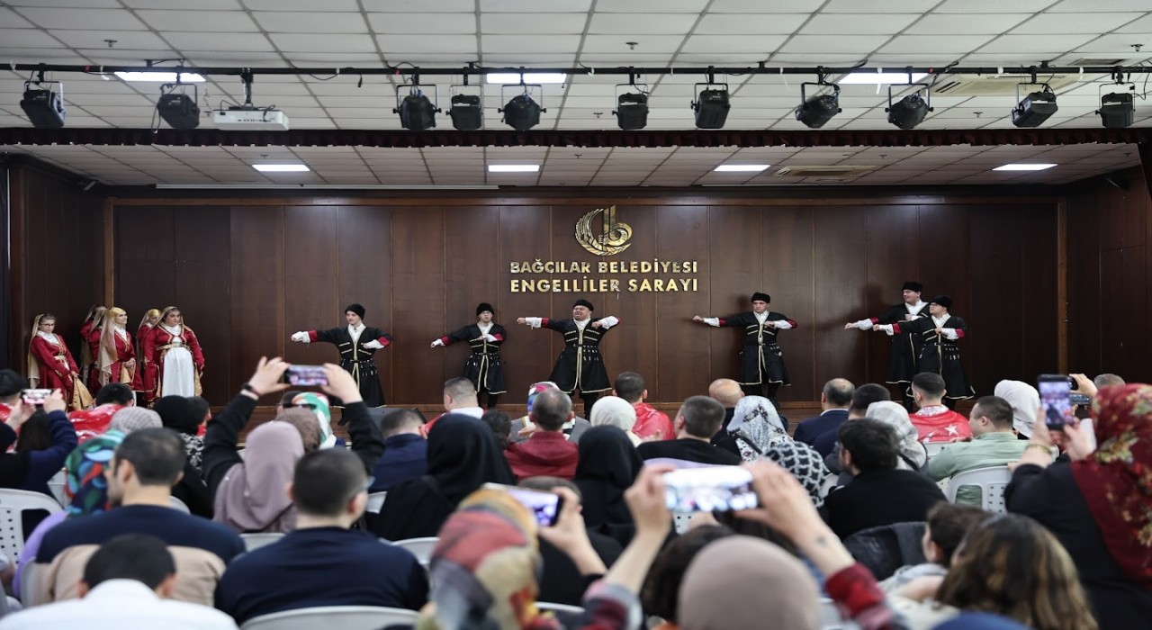 Bağcılarda engelliler için asker eğlencesi düzenlendi