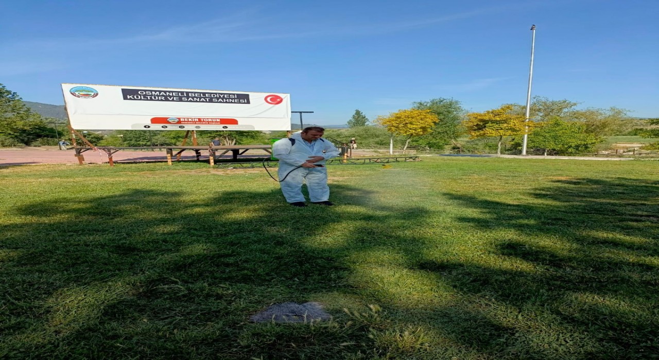 Bahar aylarıyla birlikte ilaçlama çalışmalarını başlattı
