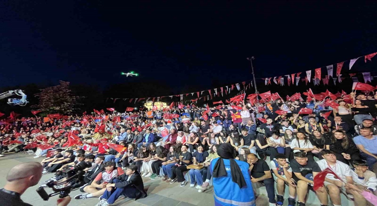 Bahçelievlerde 19 Mayısa özel Gençlik Konseri düzenlendi