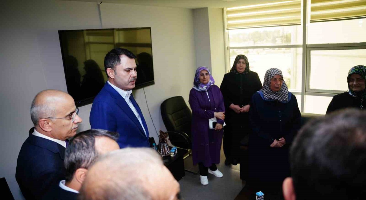 Bakan Kurum: Son yuvamız teslim edilinceye kadar burada olmaya devam edeceğiz
