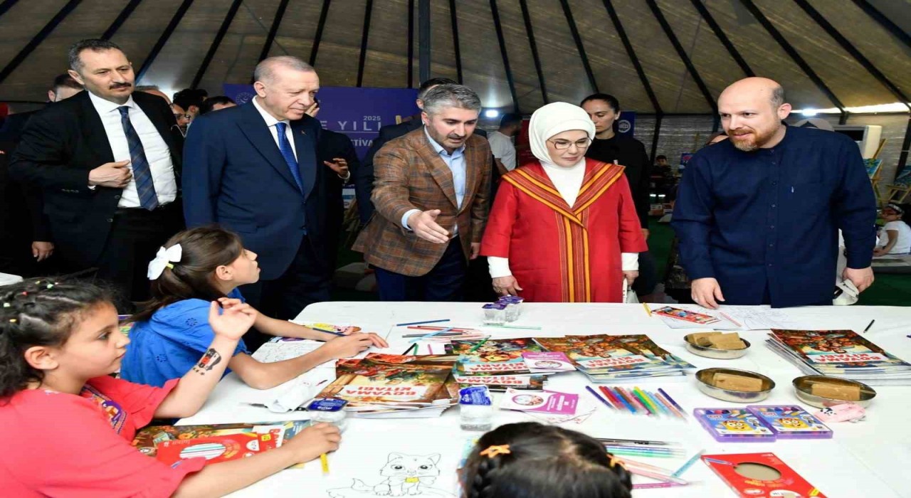 Bakan Yardımcısı Zafer Tarıkdaroğlu, Cumhurbaşkanı Erdoğana Etnospor Festivalinde eşlik etti