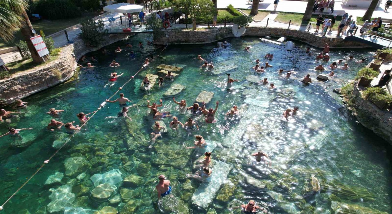 Bakanlık Pamukkaledeki tadilat krizini çözdü