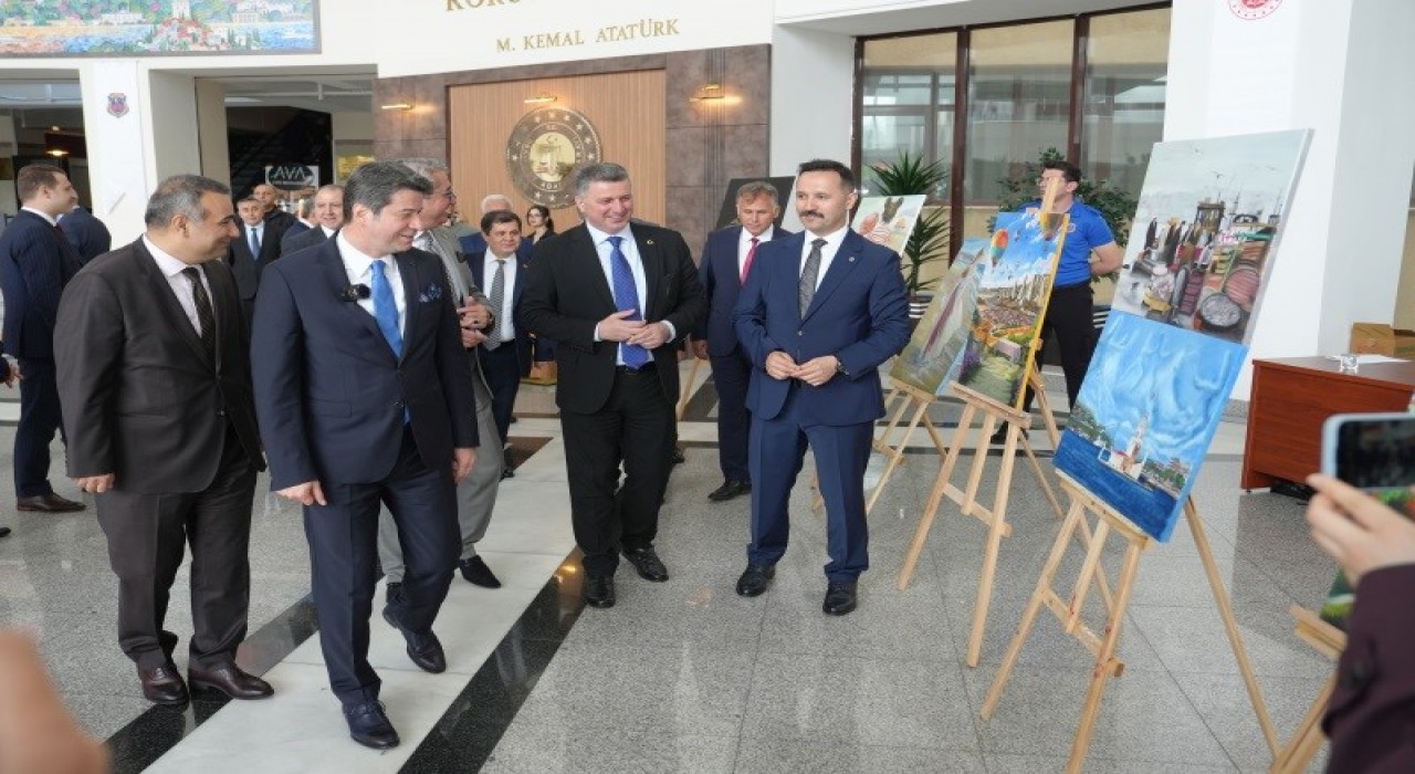 Bakırköy Adliyesinde tutuklu ve hükümlülerin el ürünleri sergisi açıldı