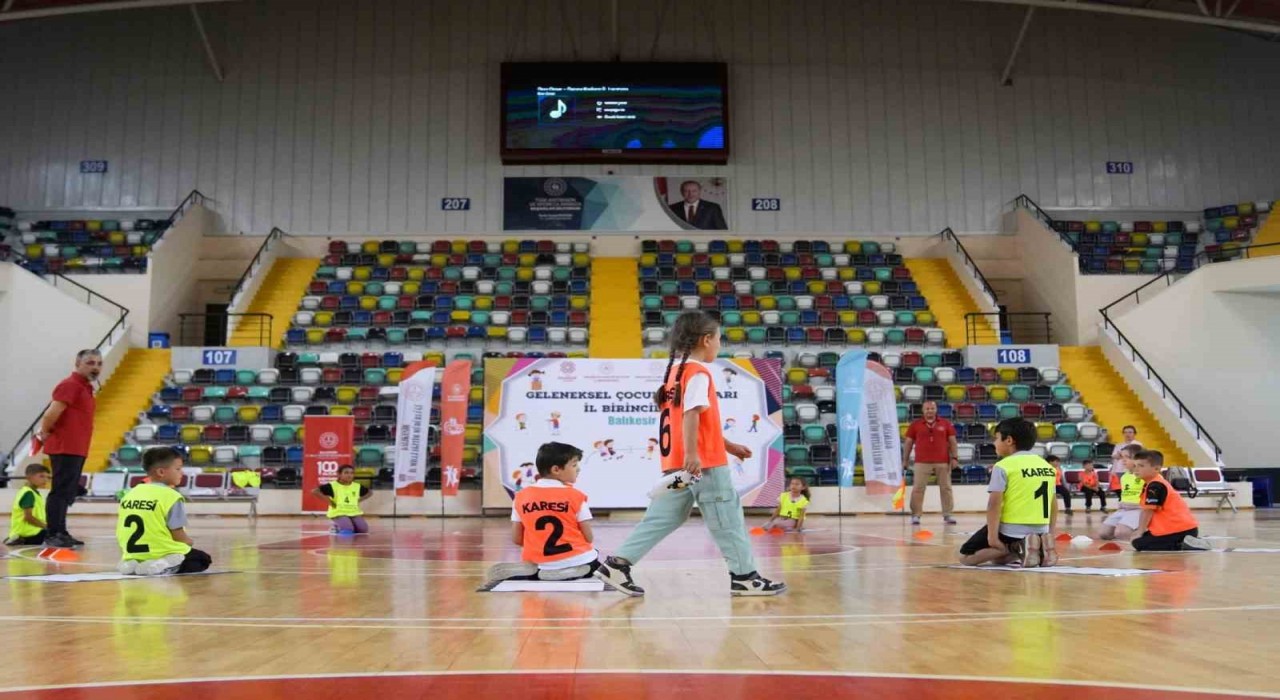 Balıkesirde 48 bin 500 çocuk şenlikte buluştu