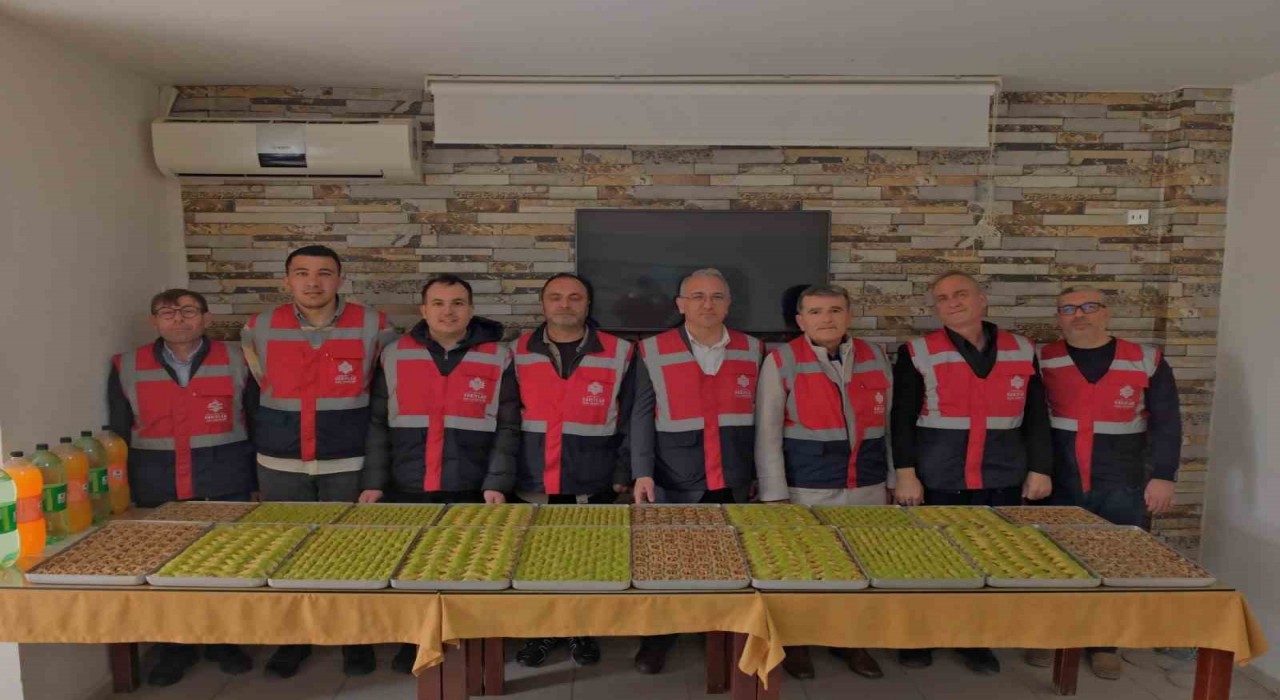 Balıkesirde 500 mahkûma tatlı dağıtıldı