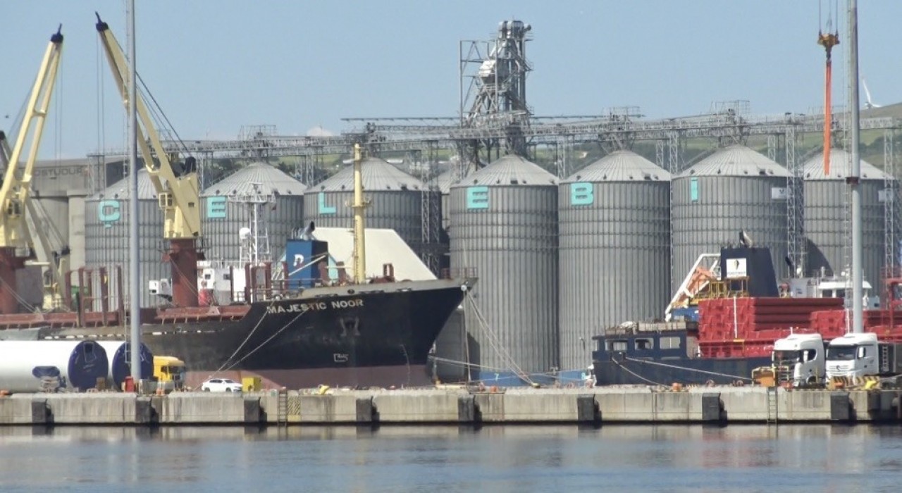 Bandırma nefes alamıyor, vatandaş Çelebi Limanına isyan etti