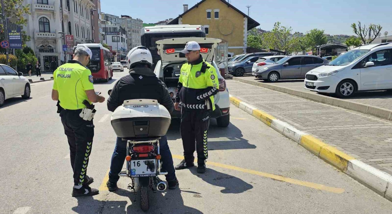 Bandırmada trafikte sıkı denetim