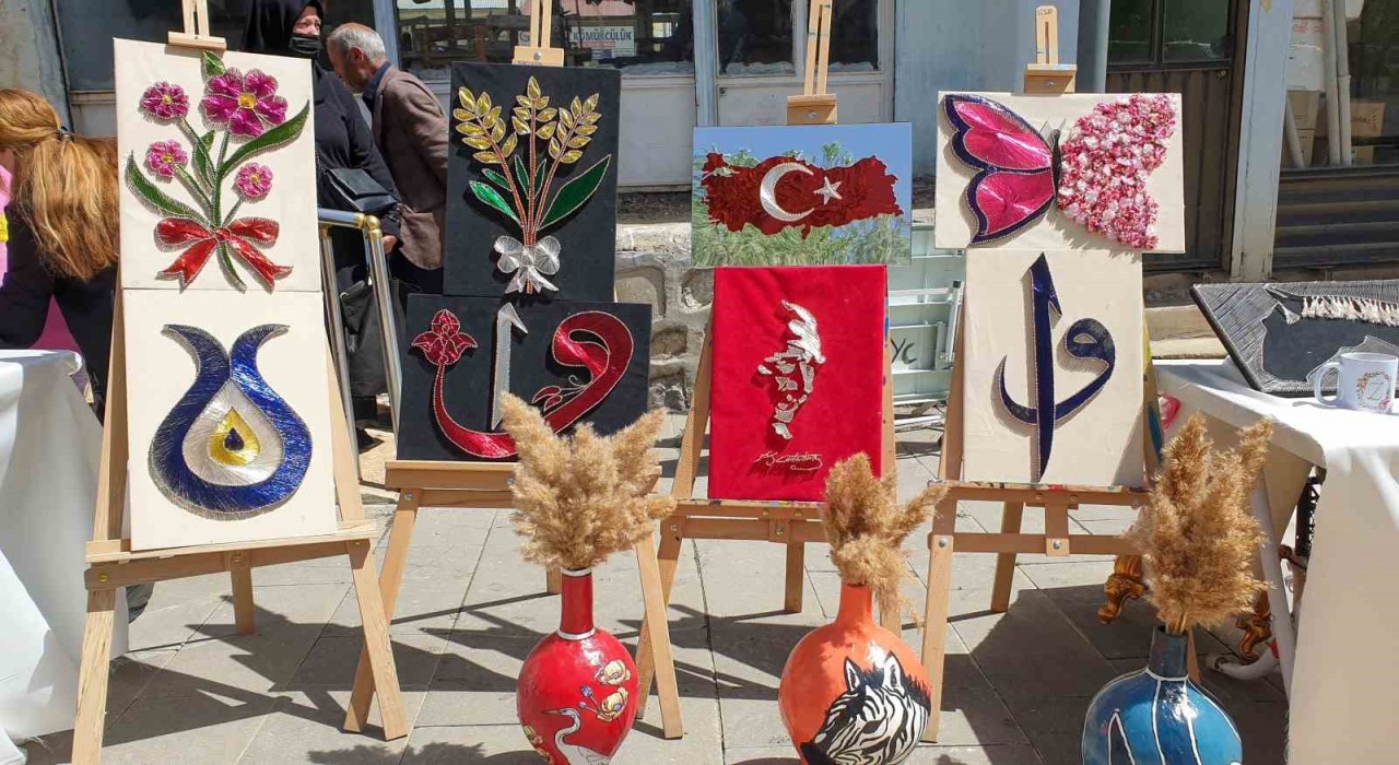 Başkale ADEMden yılsonu sergisi