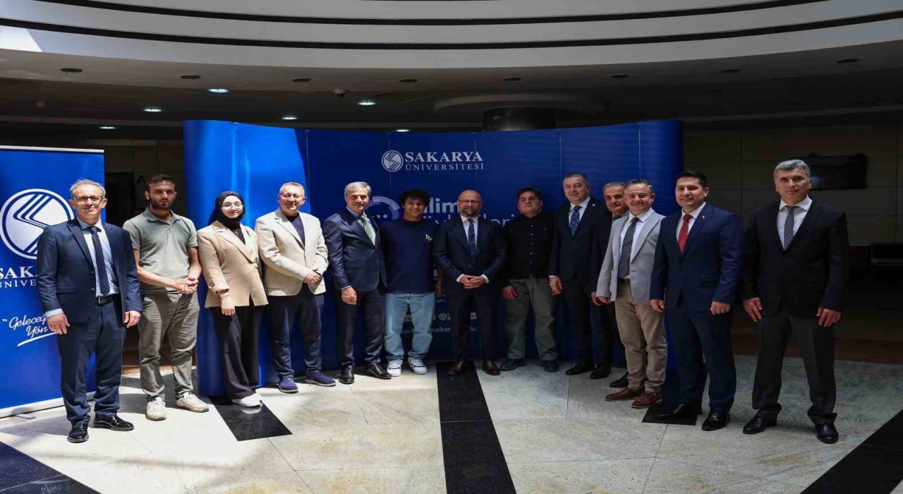 Başkan Alemdardan gençlerle saha mesaisi
