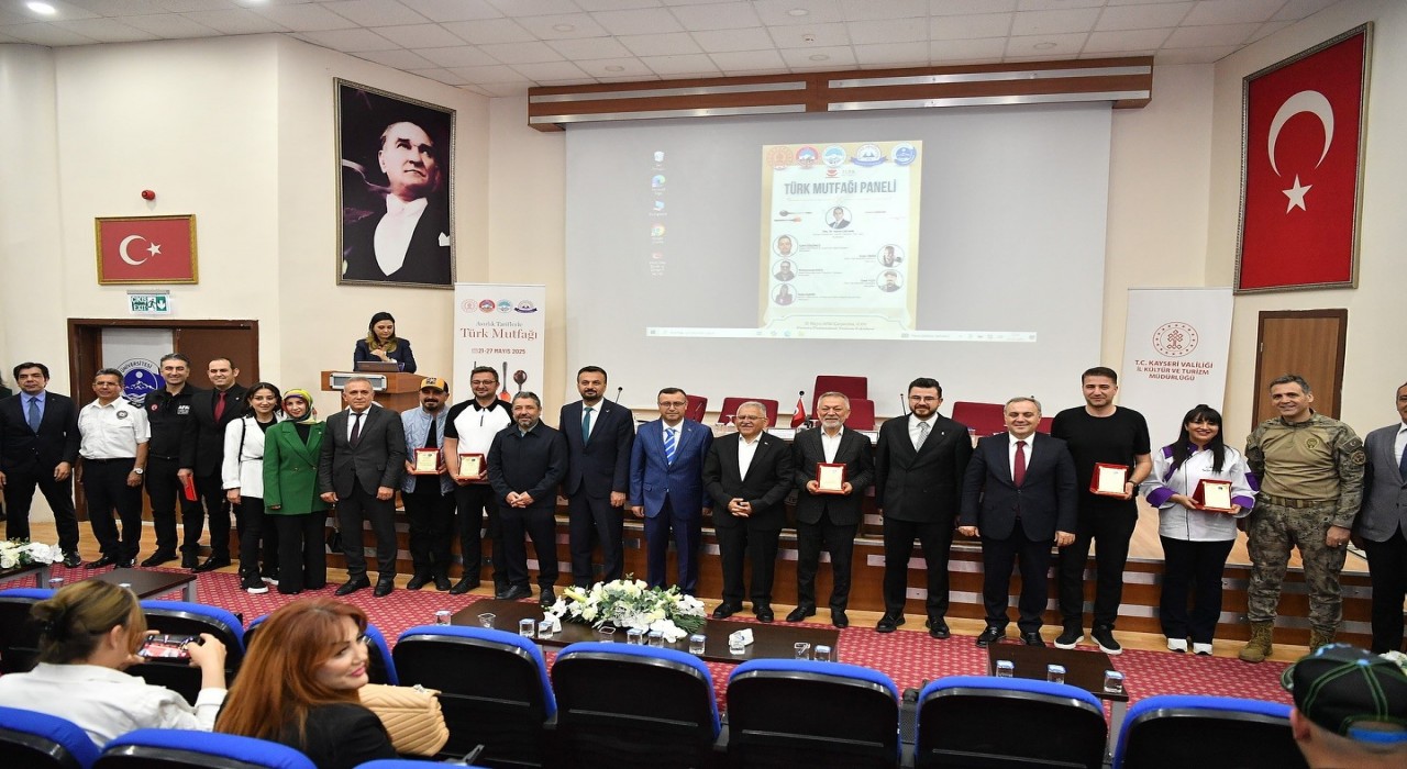 Başkan Büyükkılıç, Asırlık Tariflerle Türk Mutfağı programına katıldı