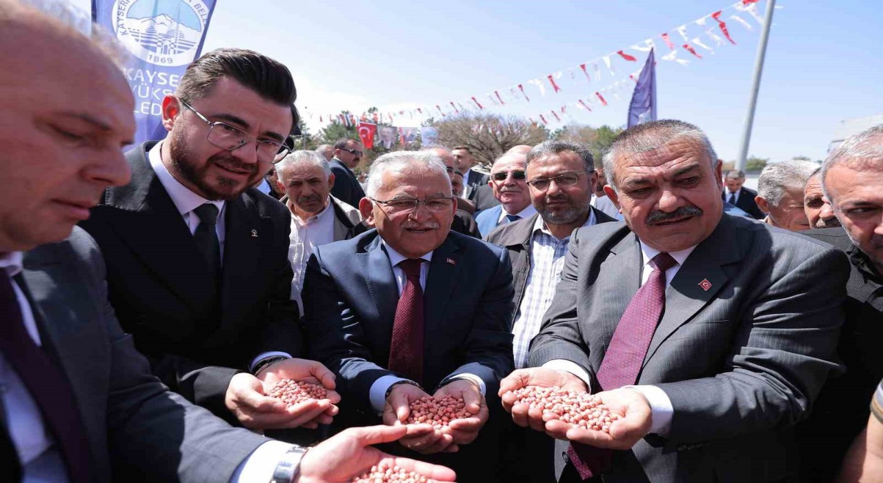Başkan Büyükkılıçtan Dünya Çiftçiler Gününde 1 milyar TLlik güçlü mesaj