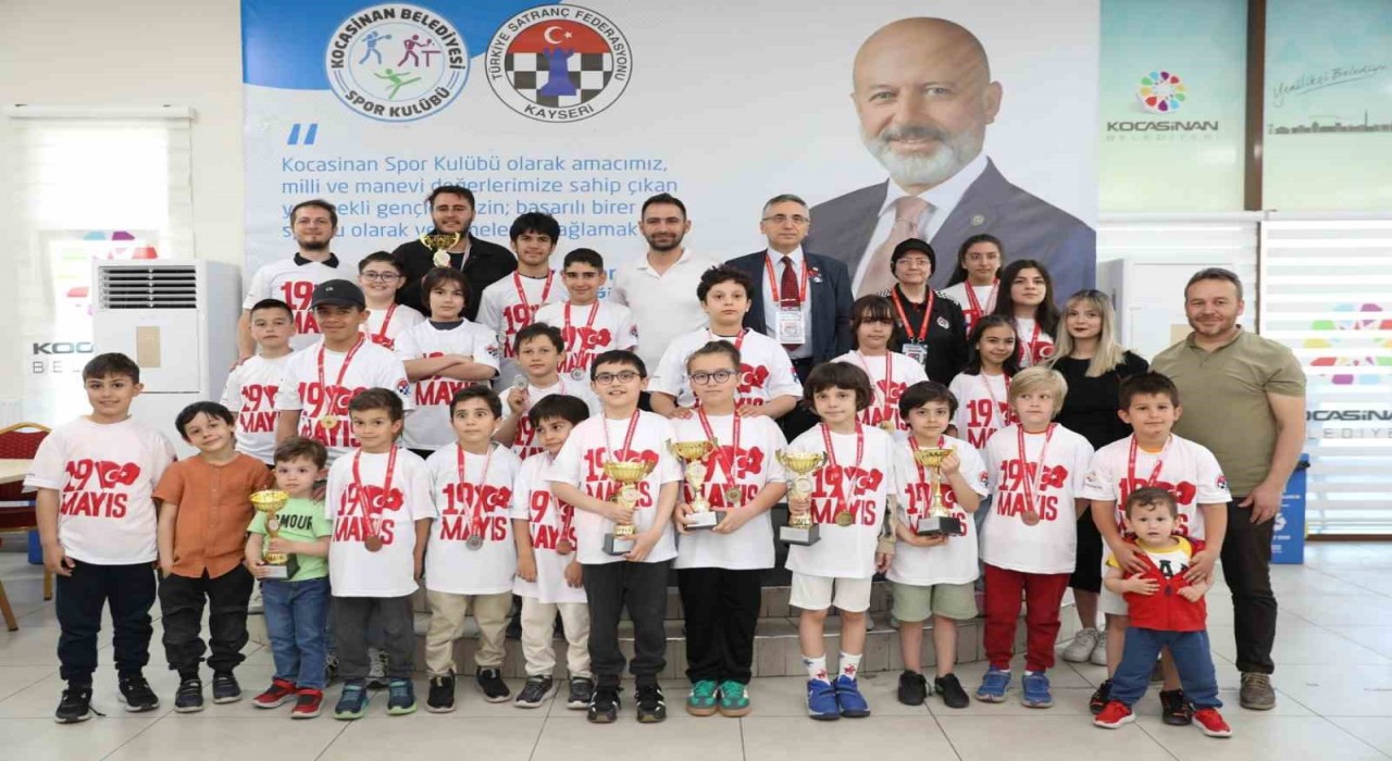 Başkan Çolakbayrakdar: Kayserimizde tek, Türkiyede ise sayılı olan tesisimiz, gençlerimize armağan olsun