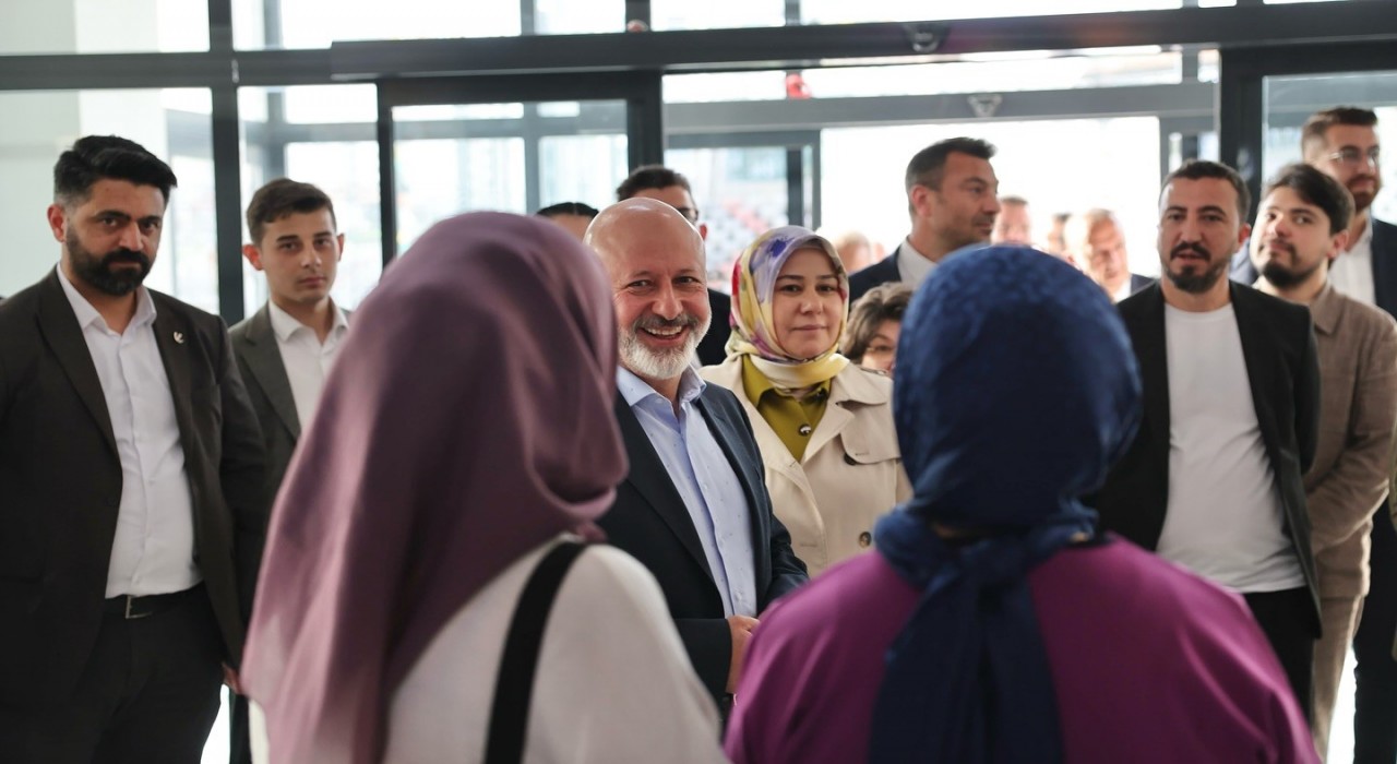 Başkan Çolakbayrakdar: Kendi öz kaynaklarıyla Türkiyede sayılı, vizyonuyla öncü bir belediyeyiz