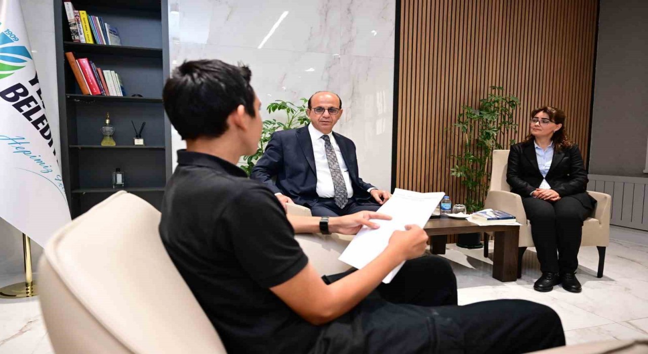 Başkan Geçit: Hayatımın merkezinde çalışmak var