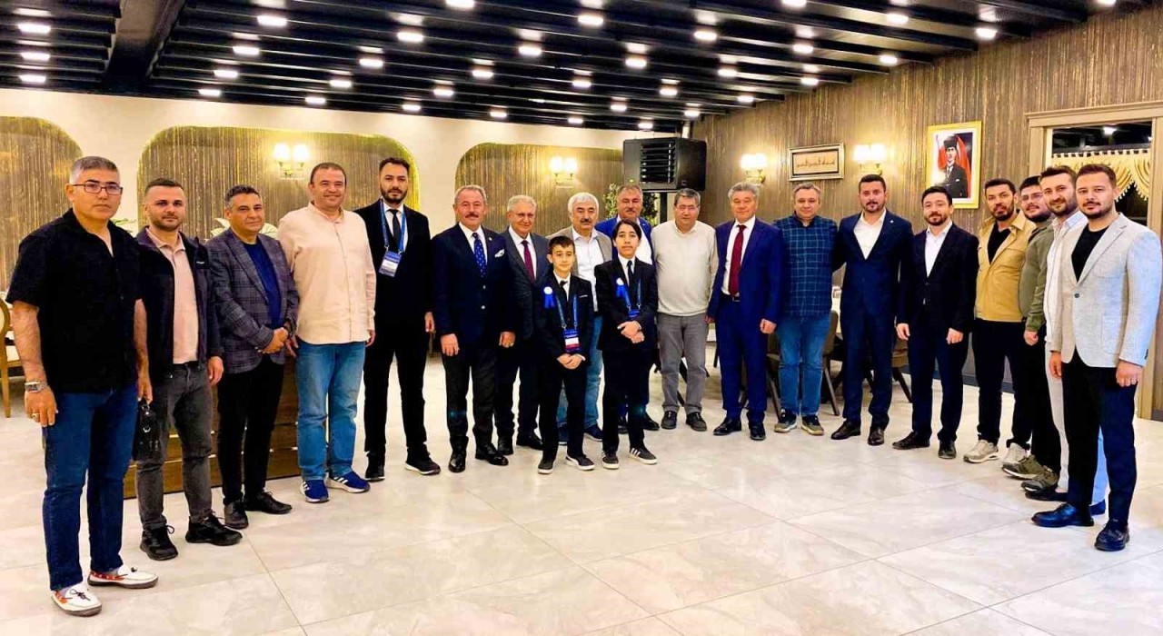 Başkan Pütün, Ankarada Beyağaçlı hemşehrileriyle buluştu