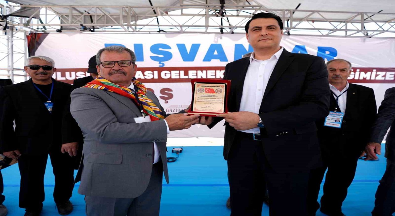 Başkan Yılmaza Rışvanlardan sevgi seli