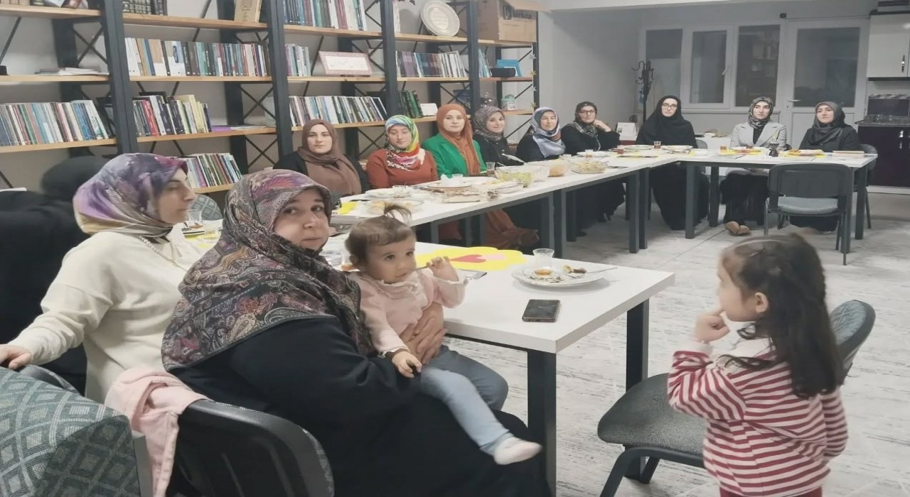 Bayburtta ‘Dijital Dünyada Ebeveyn Olmak Konulu konferans düzenlendi