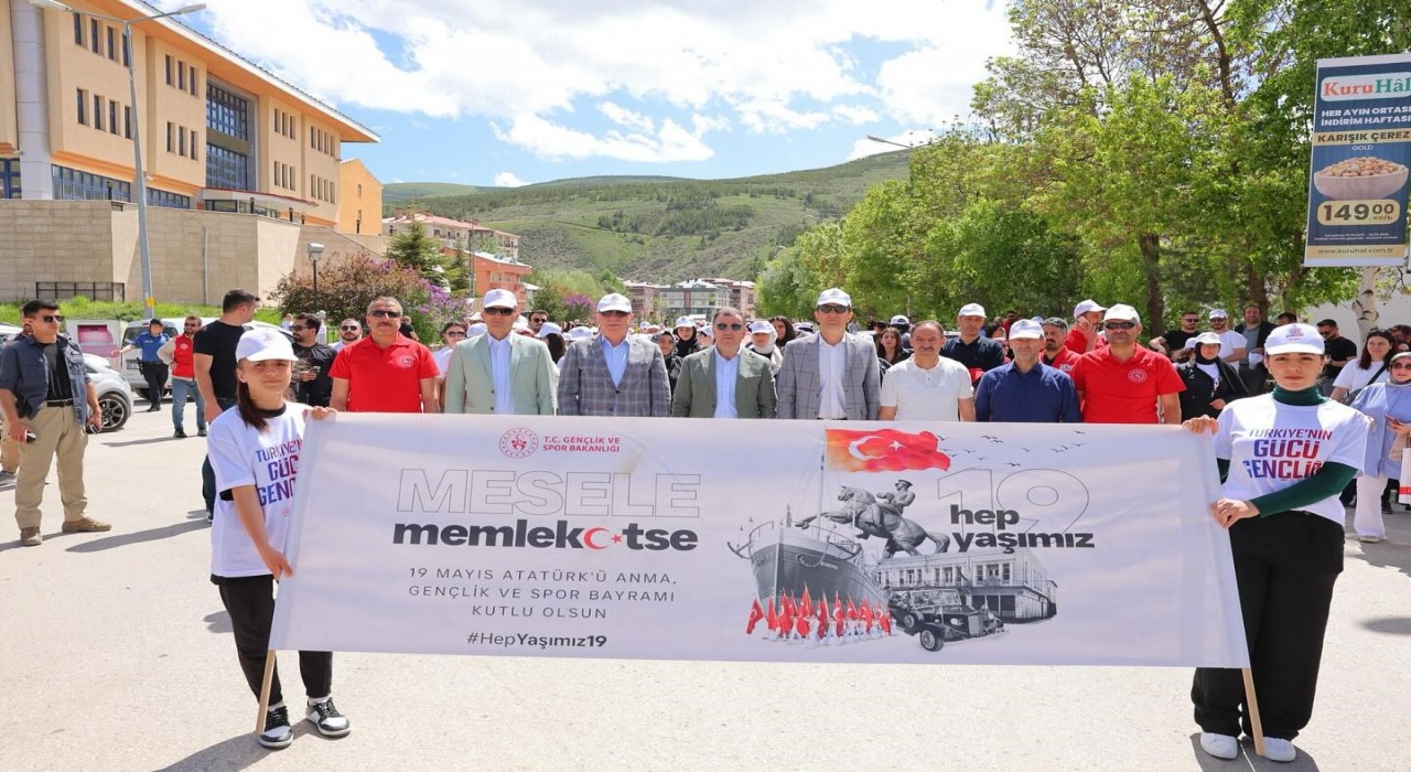 Bayburtta ‘Gençlik Yürüyüşü düzenlendi