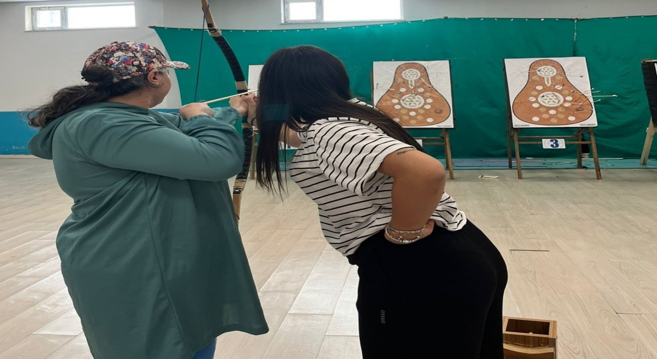 Bayburtta TRSM hastalarına yönelik okçuluk yarışması düzenlendi
