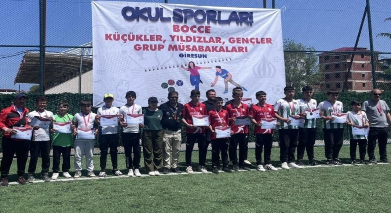 Bayburtu boccede temsil eden ortaokul öğrencileri finale yükseldi