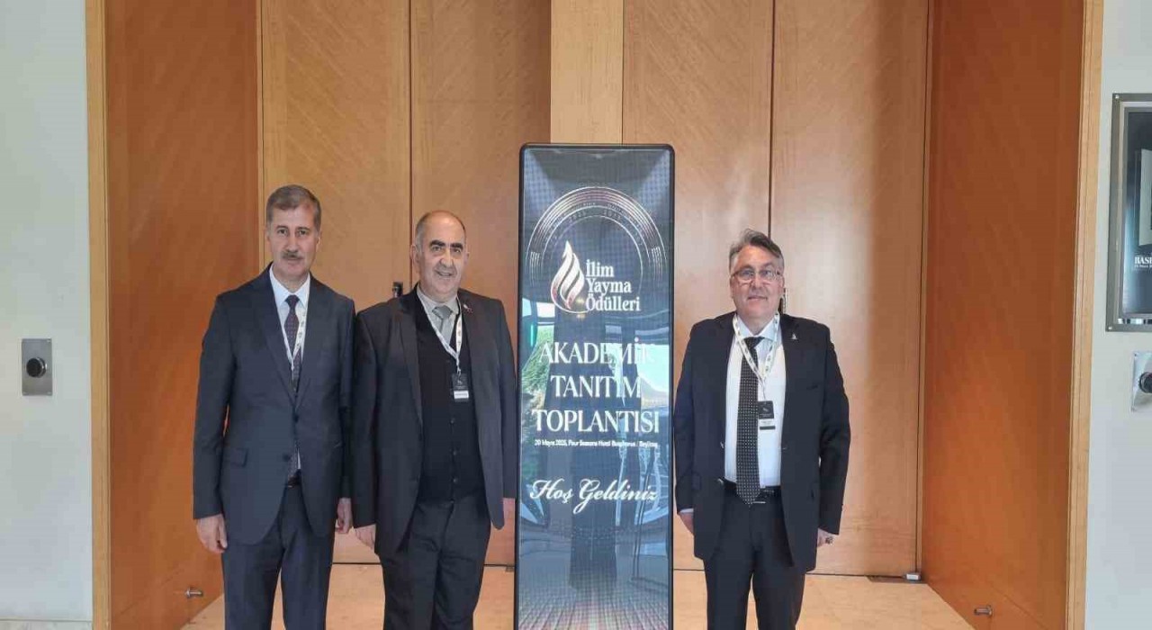 BEUN Rektörü Prof. Dr. Özölçer İlim Yayma Ödülleri akademik tanıtım toplantısına katıldı