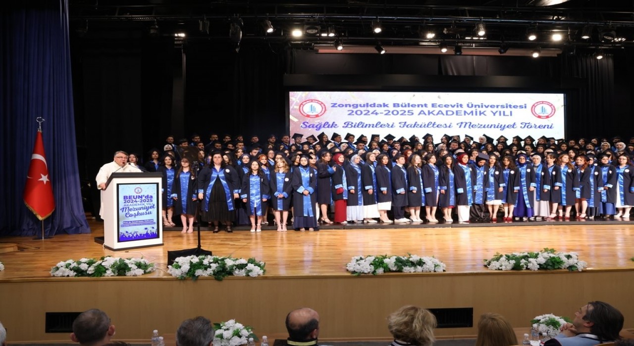 BEUN Sağlık Bilimleri Fakültesinde mezuniyet coşkusu