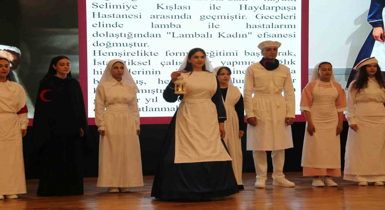 BEUNde Hemşirelik Haftasına özel tarihi defile