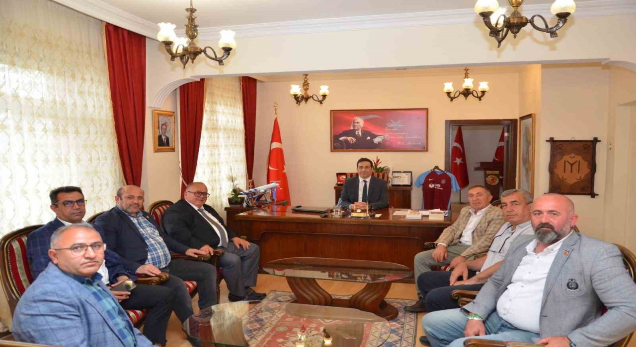 Bilecik Muhtarlar Derneği Başkanı Çınardan anlamlı buluşma