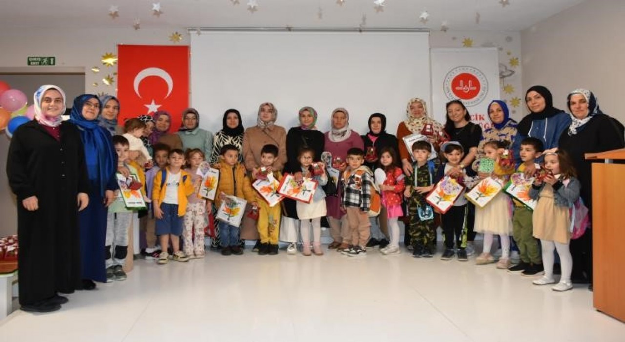 Bilecikte Aile İçi Eğitimde Annenin Rolü konulu seminer düzenlendi