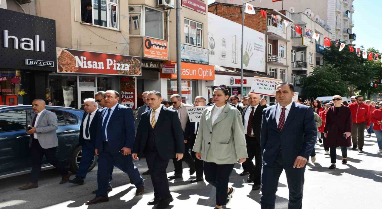 Bilecikte ‘Aile Yürüyüşü ile ‘Aile Yılına vurgu yapıldı