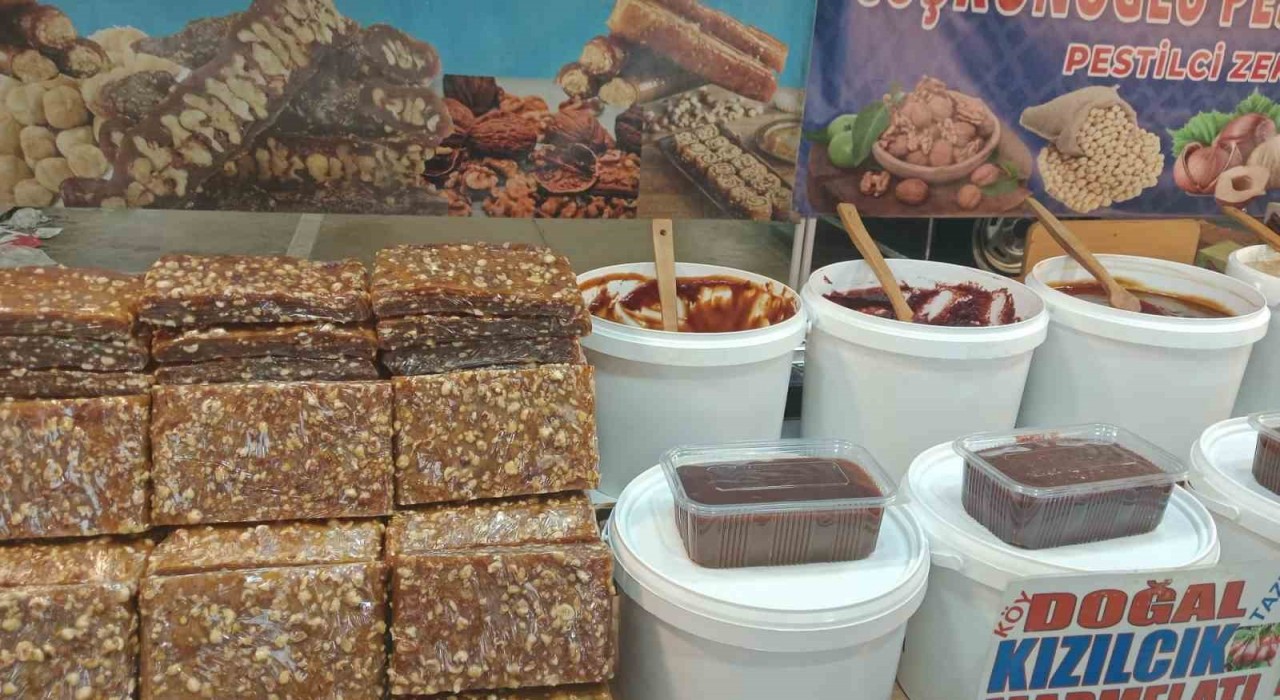 Bilecikte düzenlenen festivalde açıkta satılan ürünlere tepki