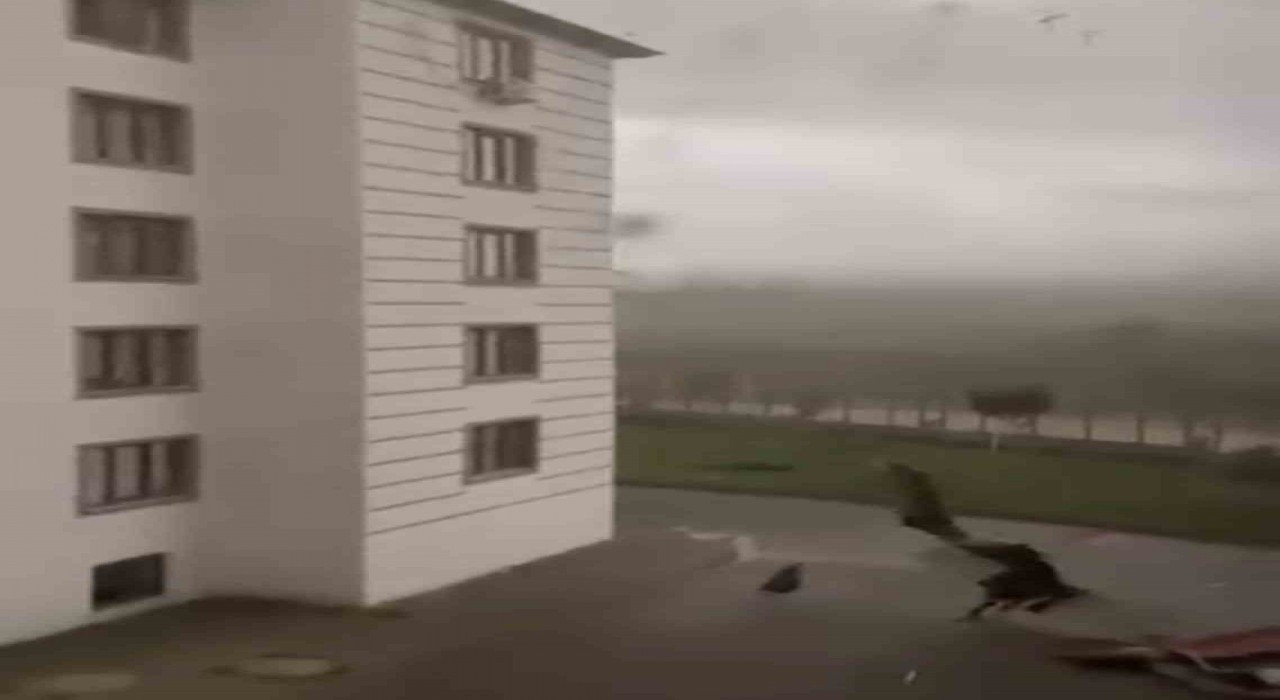 Bingölde fırtına etkili oldu: Çatıdan kopan parça çocuğun üzerine düştü