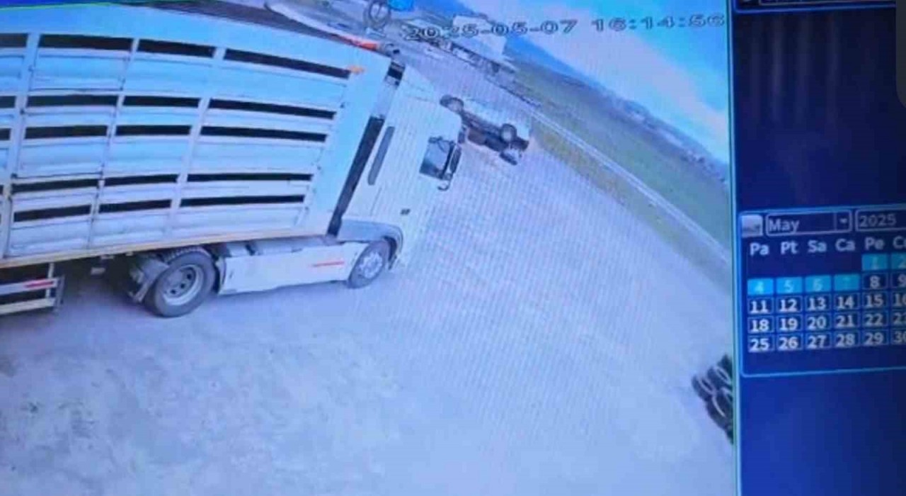 Bingölde iki araç çarpıştı: 2si ağır 7 yaralı