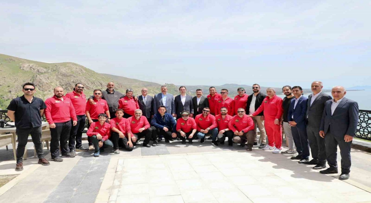 Bitlis ve Erzurum valilerinden Adilcevaza ziyaret