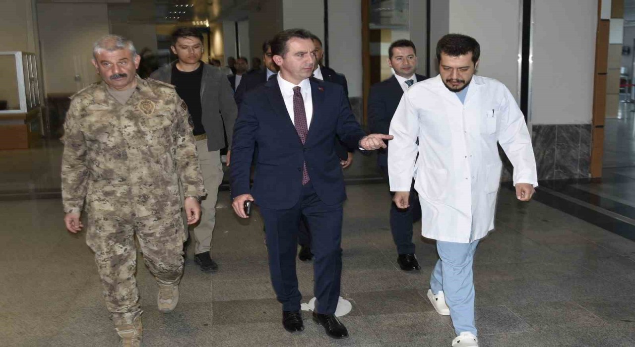 Bitliste göreve giden polisler kaza yaptı: 2 yaralı
